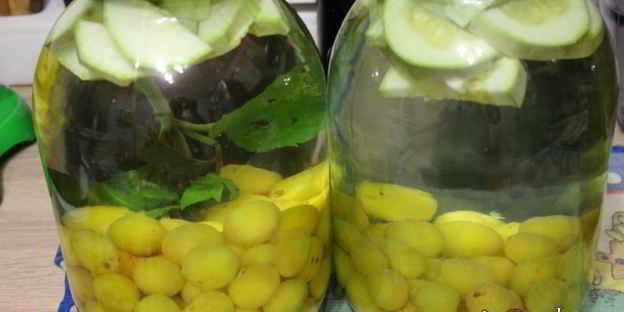 компот из алычи с кабачком