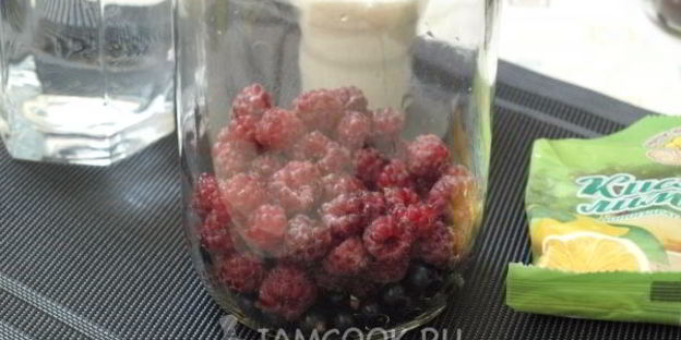 компот из малины и смородины