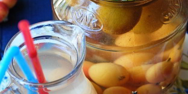 компот из ранеток и слив на зиму