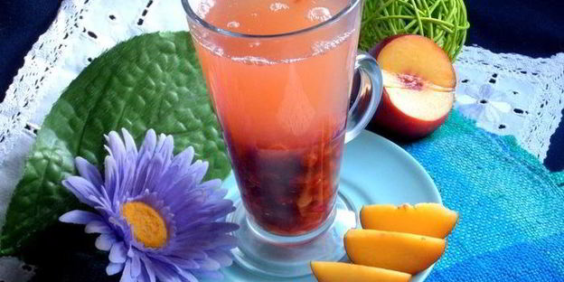 компот из ревеня, яблока и калины