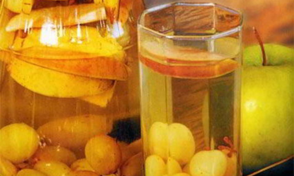 Рецепт компота из винограда с яблоками