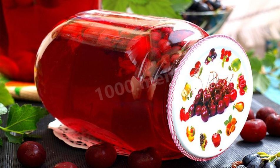 Рецепт компота из вишни и смородины