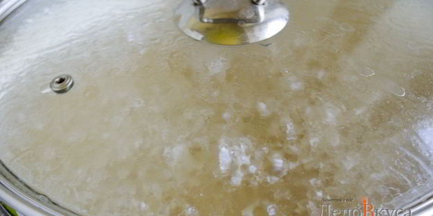 компот из яблок и алычи