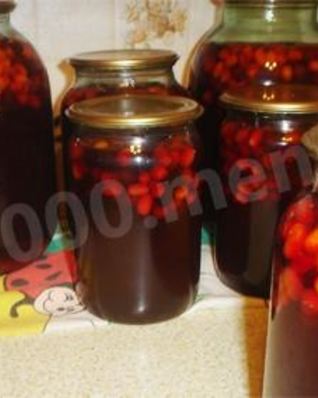 Компот из яблок и черноплодной рябины на зиму