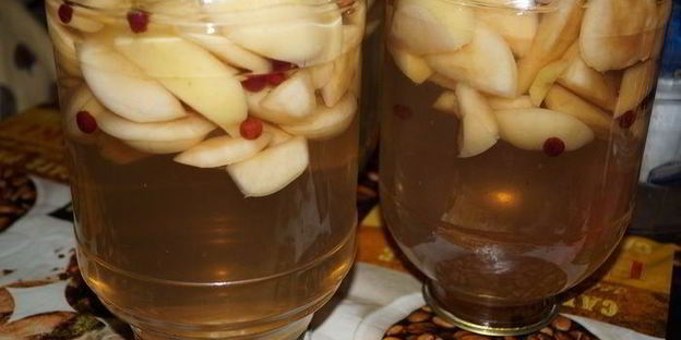 компот из яблок с клюквой