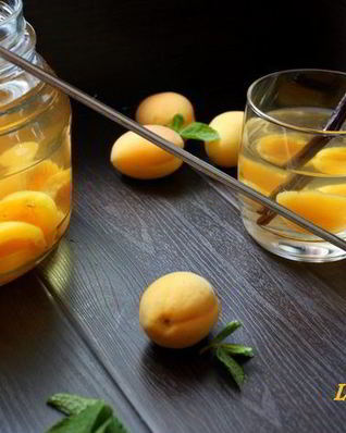 Ванильный компот с абрикосами Прохладительные напитки