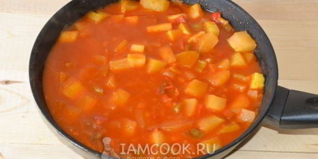 лечо из кабачков с томатной пастой