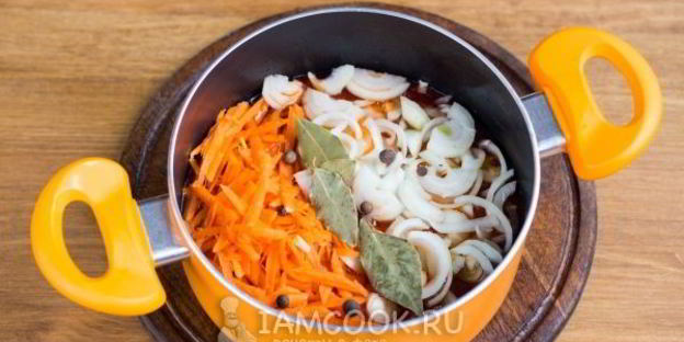 лечо из огурцов на зиму с томатной пастой