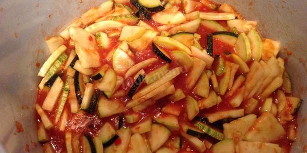 лечо с кабачками и кетчупом на зиму