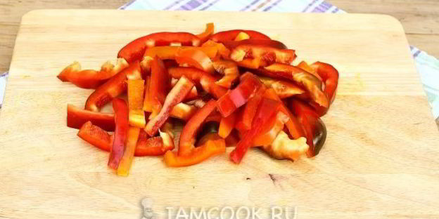 лечо с огурцами, помидорами и перцем