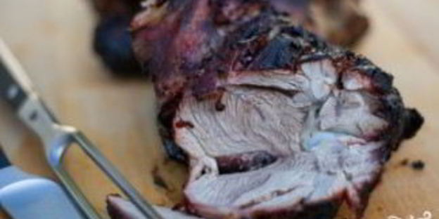 плечо ягненка на гриле