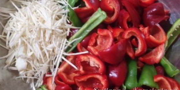 баклажаны маринованные с цветной капустой и гогошарами