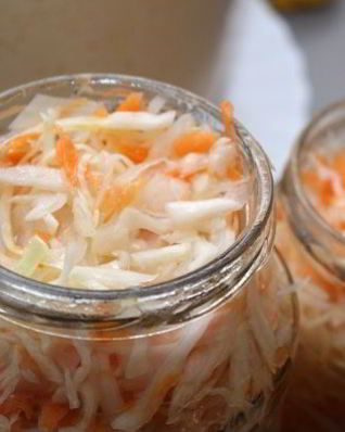 Быстрая маринованная капуста острая