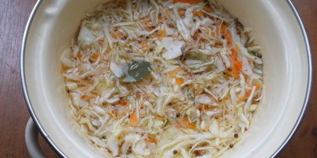 капуста маринованная с огурцами