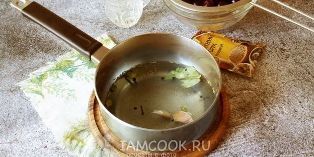 маринованная вишня