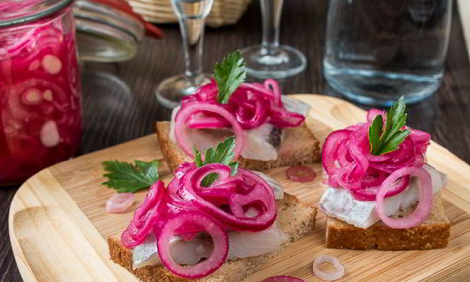 Рецепт маринованного красного лука