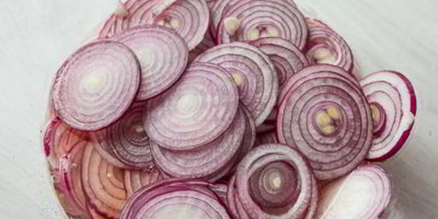 маринованный красный лук