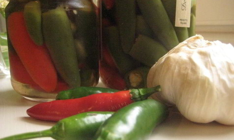 Рецепт маринованных перчиков чили