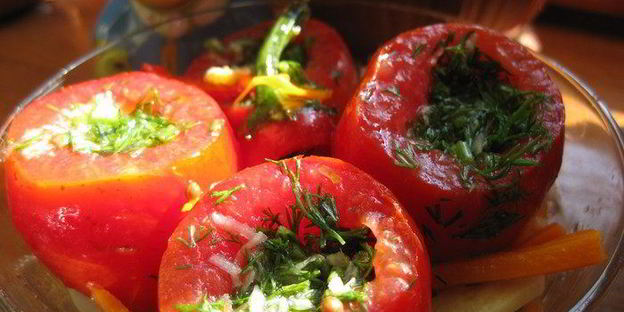 маринованные помидорчики с морковью дракоша