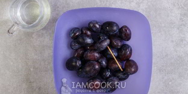 маринованные сливы угорка