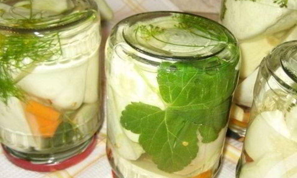 Рецепт патиссонов, маринованных кусочками