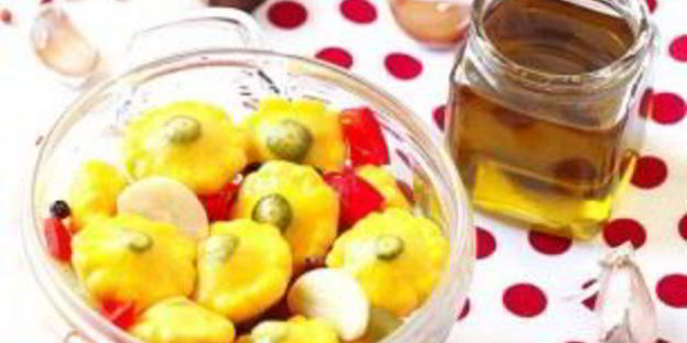 патиссоны, маринованные с перцем