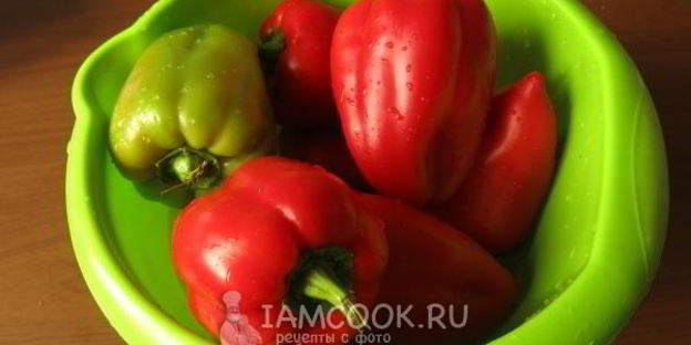перец, маринованный целиком