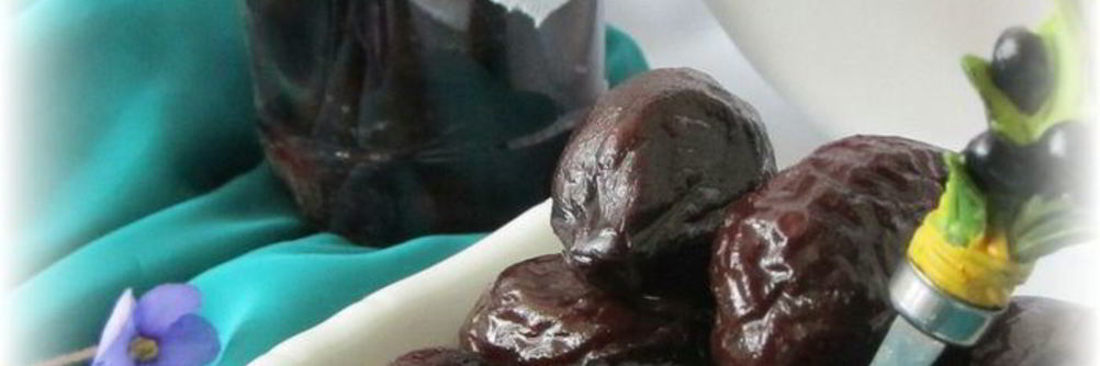 Слива, маринованная к мясу