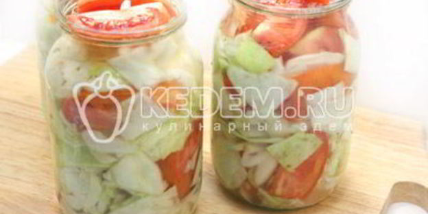 помидоры с капустой и луком