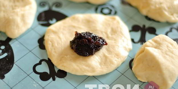 булочки с повидлом