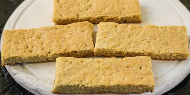 песочная полоска с повидлом