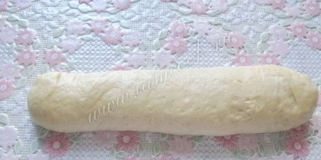 сдобный рулет с повидлом