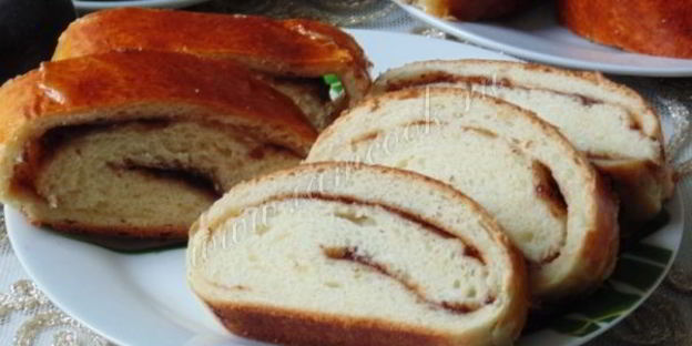 сдобный рулет с повидлом