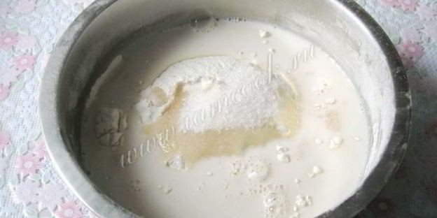 сдобный рулет с повидлом