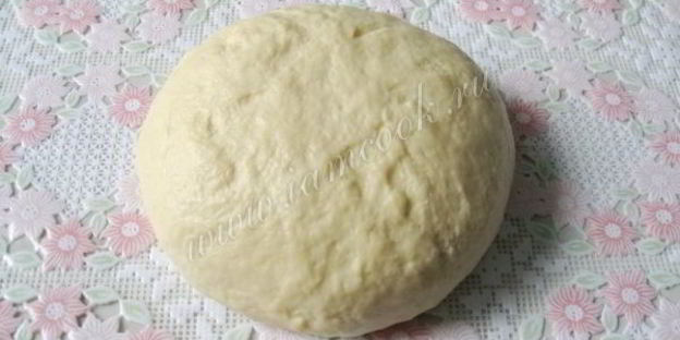 сдобный рулет с повидлом