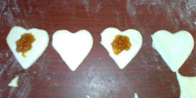 слоеные штучки с яблочным повидлом