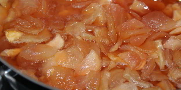 яблочное повидло с красной смородиной