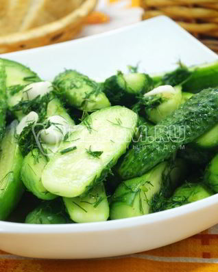 Быстрые малосольные огурцы