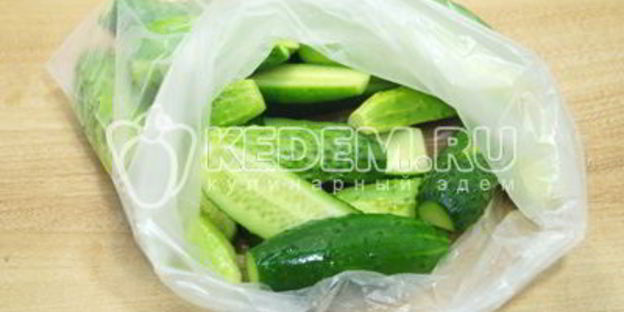 быстрые малосольные огурцы