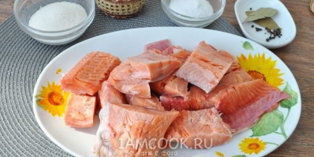 горбуша соленая в банке