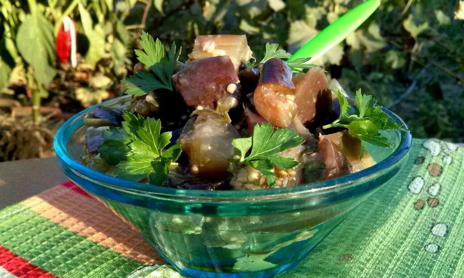 Рецепт малосольных баклажанов с чесноком