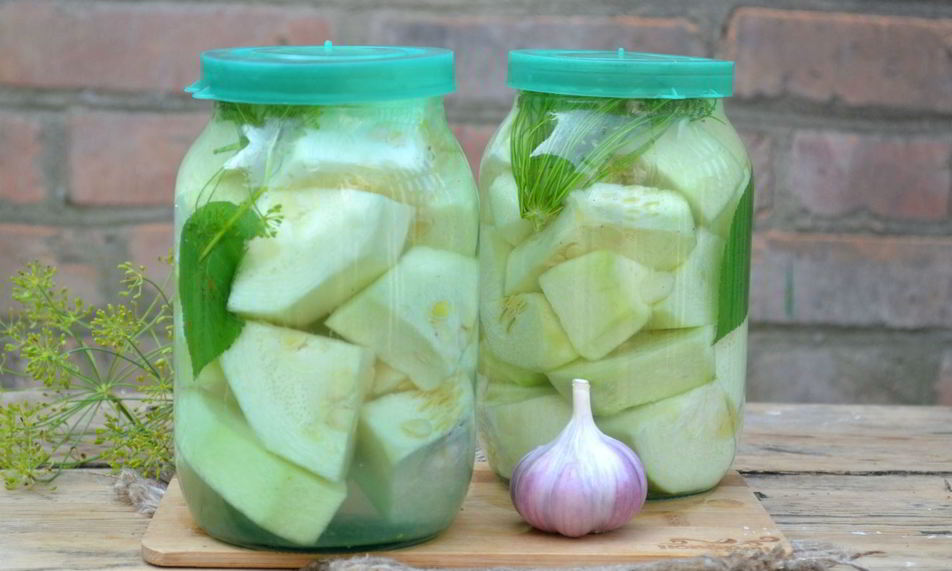 Рецепт малосольных кабачков