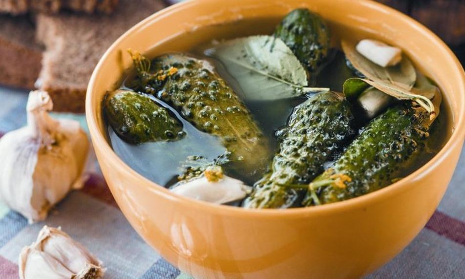 Рецепт малосольных огурчиков с хреном