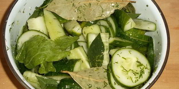 малосольные огурцы к обеду