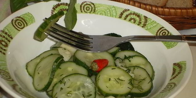 малосольные огурцы к обеду