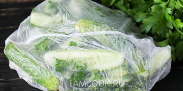 малосольные огурцы в пакете за 2 часа