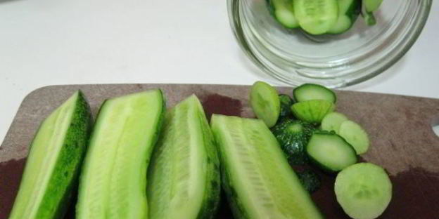 малосольные огурцы за 15 минут