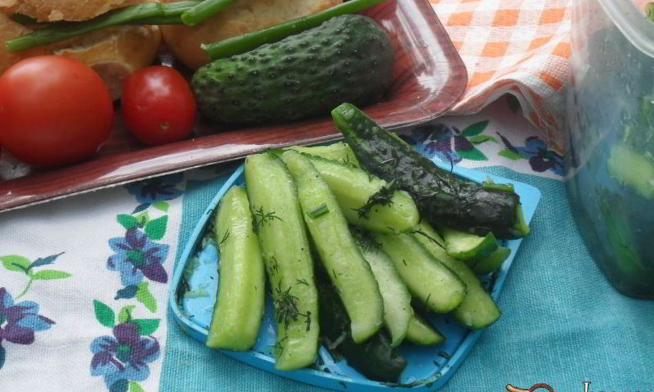 Рецепт малосольных огурцов за полчаса