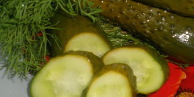 малосольные огурцы