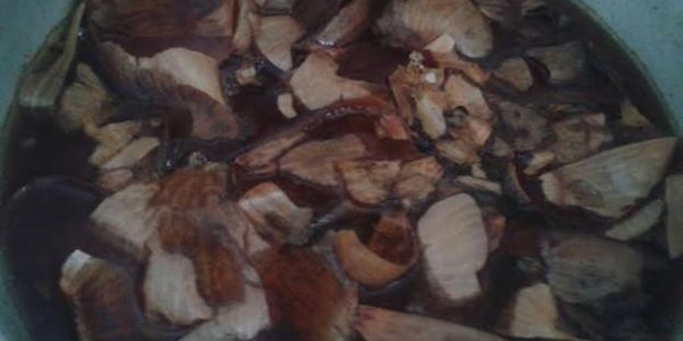 сало в луковой шелухе